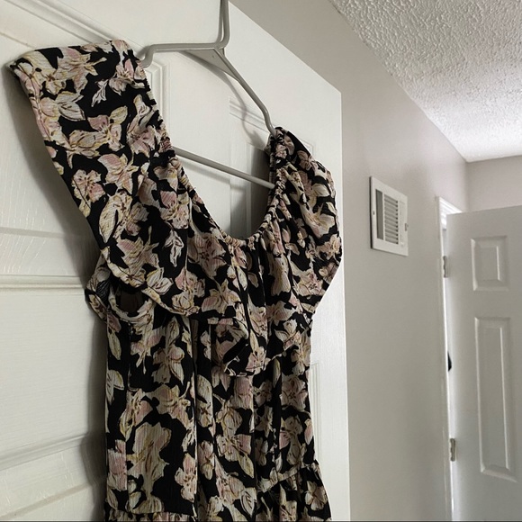 Floral xhilaration dress size large - Picture 3 of 4